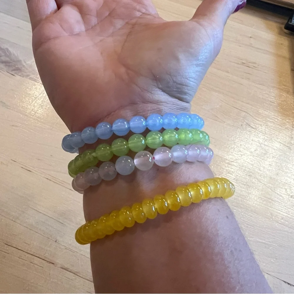 ✅Pastel set four Beaded stack Bracelets stretch elastic blue pink green yellow